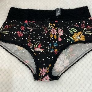 Torrid Curve ~ Lace Waist Sexy Brief ~ Size 0 ~ Floral ~ NWT